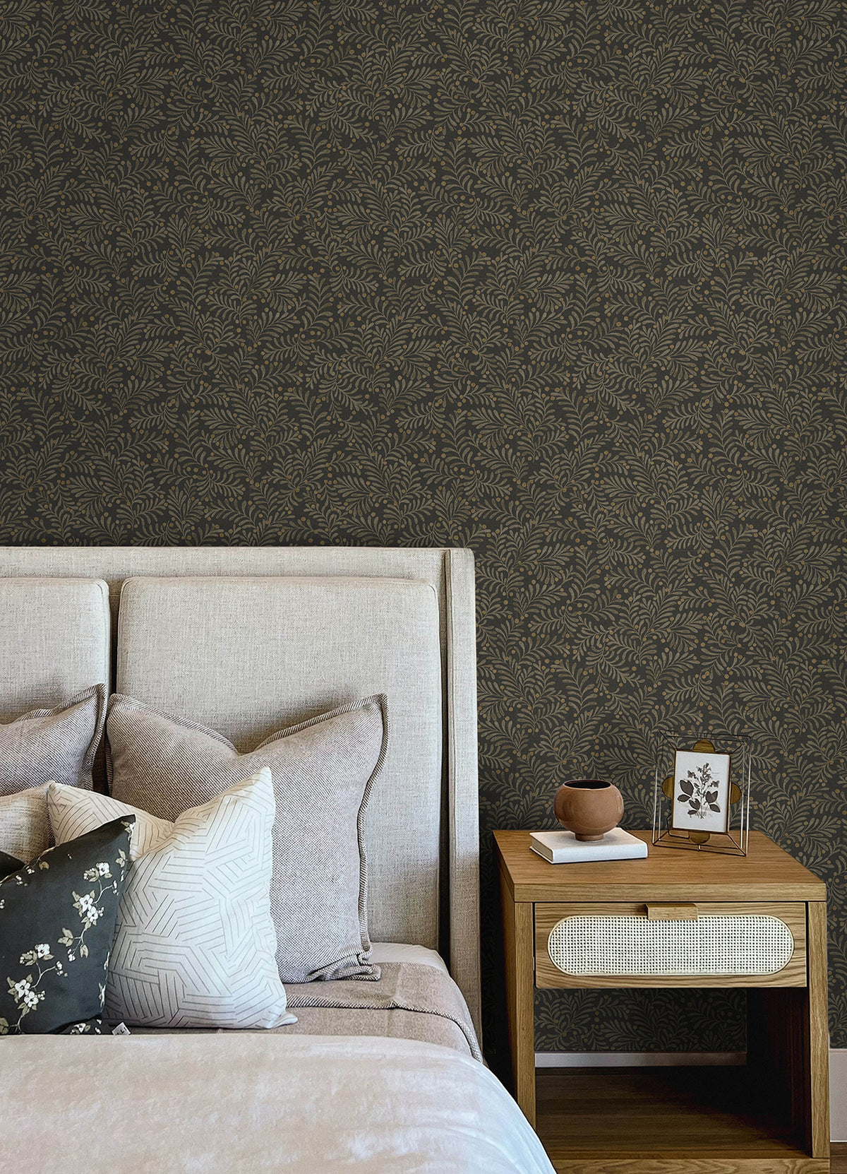 4148-27442-peel-and-stick-wallpaper-room-scene-detail-closeup
