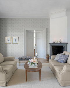 4153-82001-peel-and-stick-wallpaper-room-scene