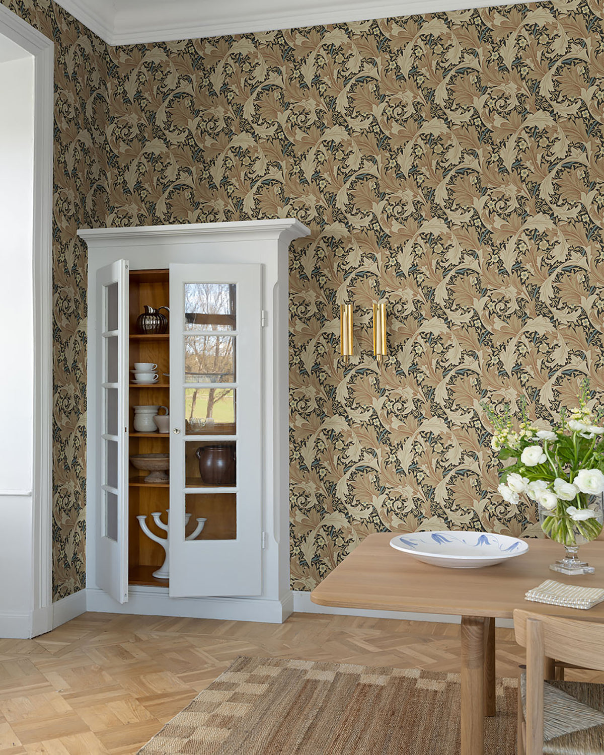 4153-82015-peel-and-stick-wallpaper-room-scene