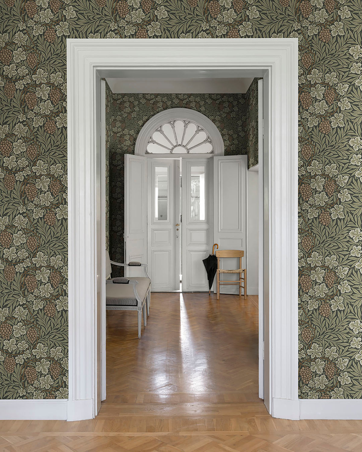 4153-82020-peel-and-stick-wallpaper-room-scene