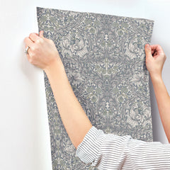 4153-82025-peel-and-stick-wallpaper-stick-application-step