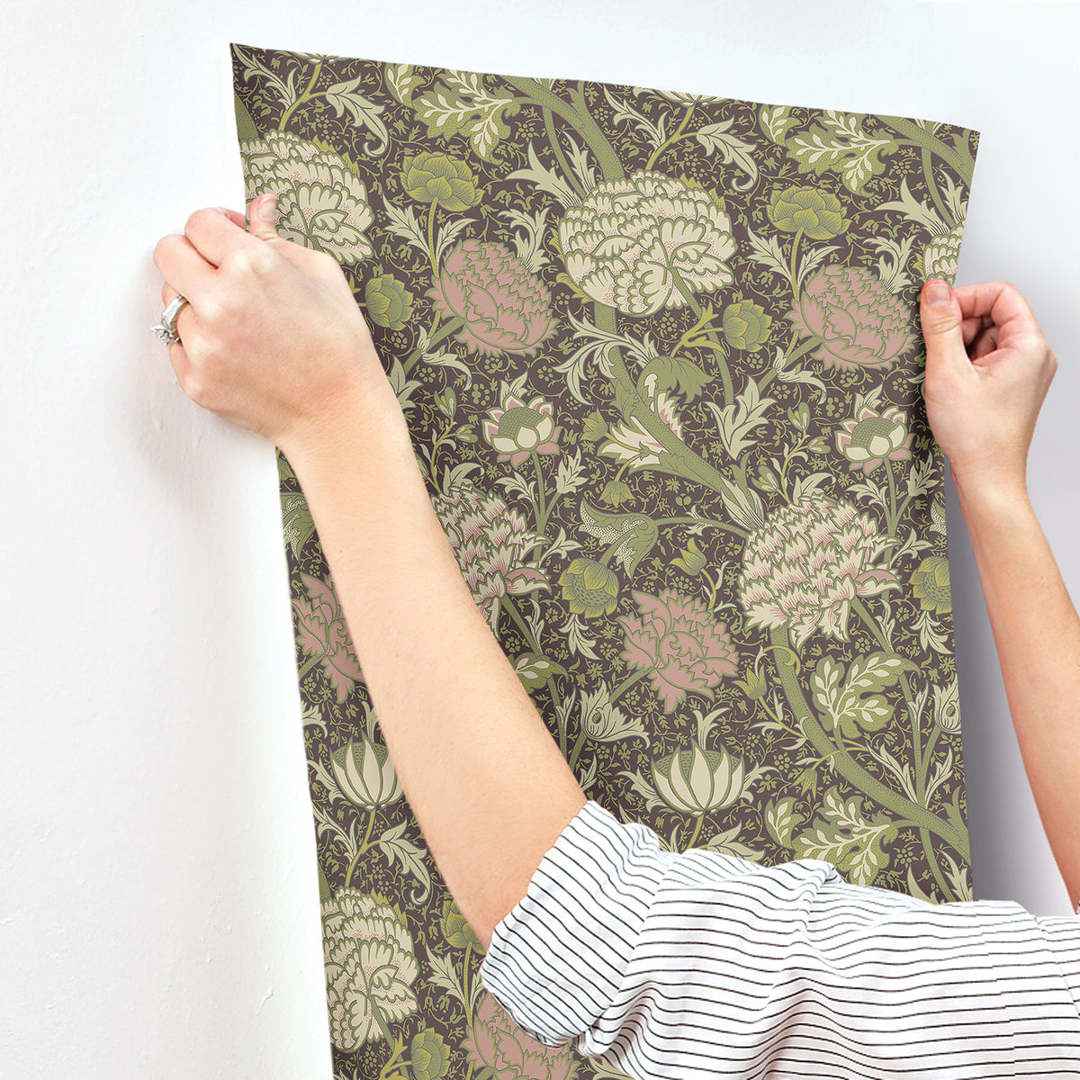 4153-82036-peel-and-stick-wallpaper-stick-application-step