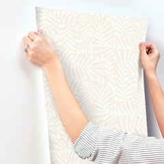 4155-27314-peel-and-stick-wallpaper-stick-application-step