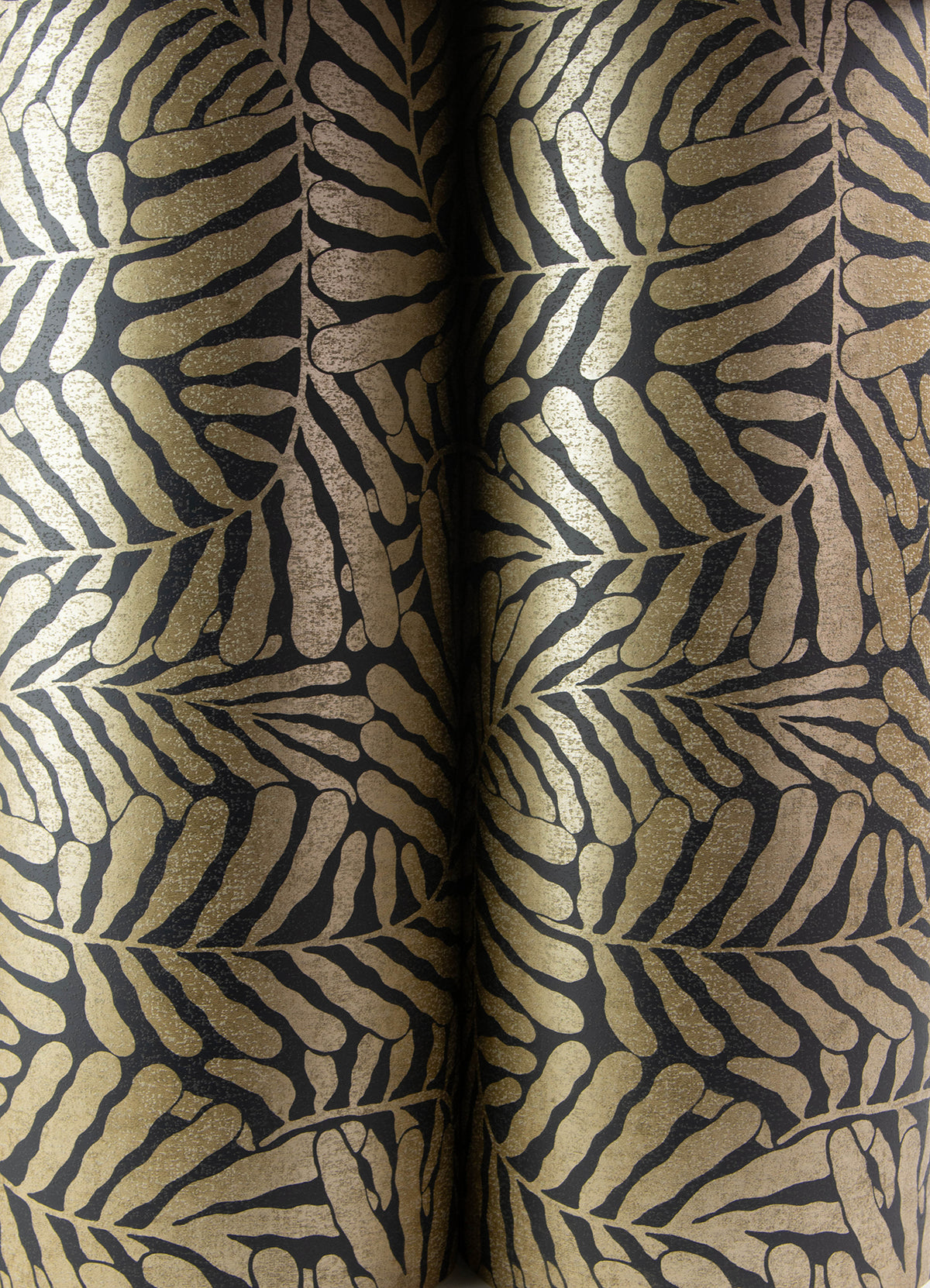 4155-27315-peel-and-stick-wallpaper-detail-closeup