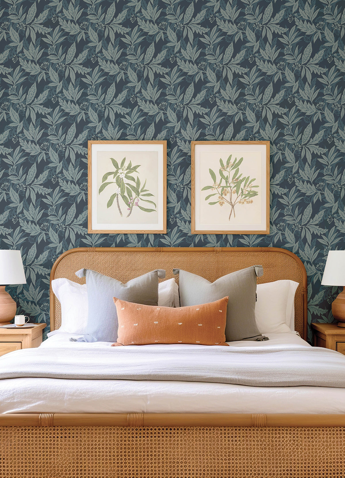 4155-27325-peel-and-stick-wallpaper-room-scene-detail-closeup