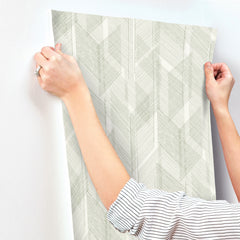 4155-27335-peel-and-stick-wallpaper-stick-application-step