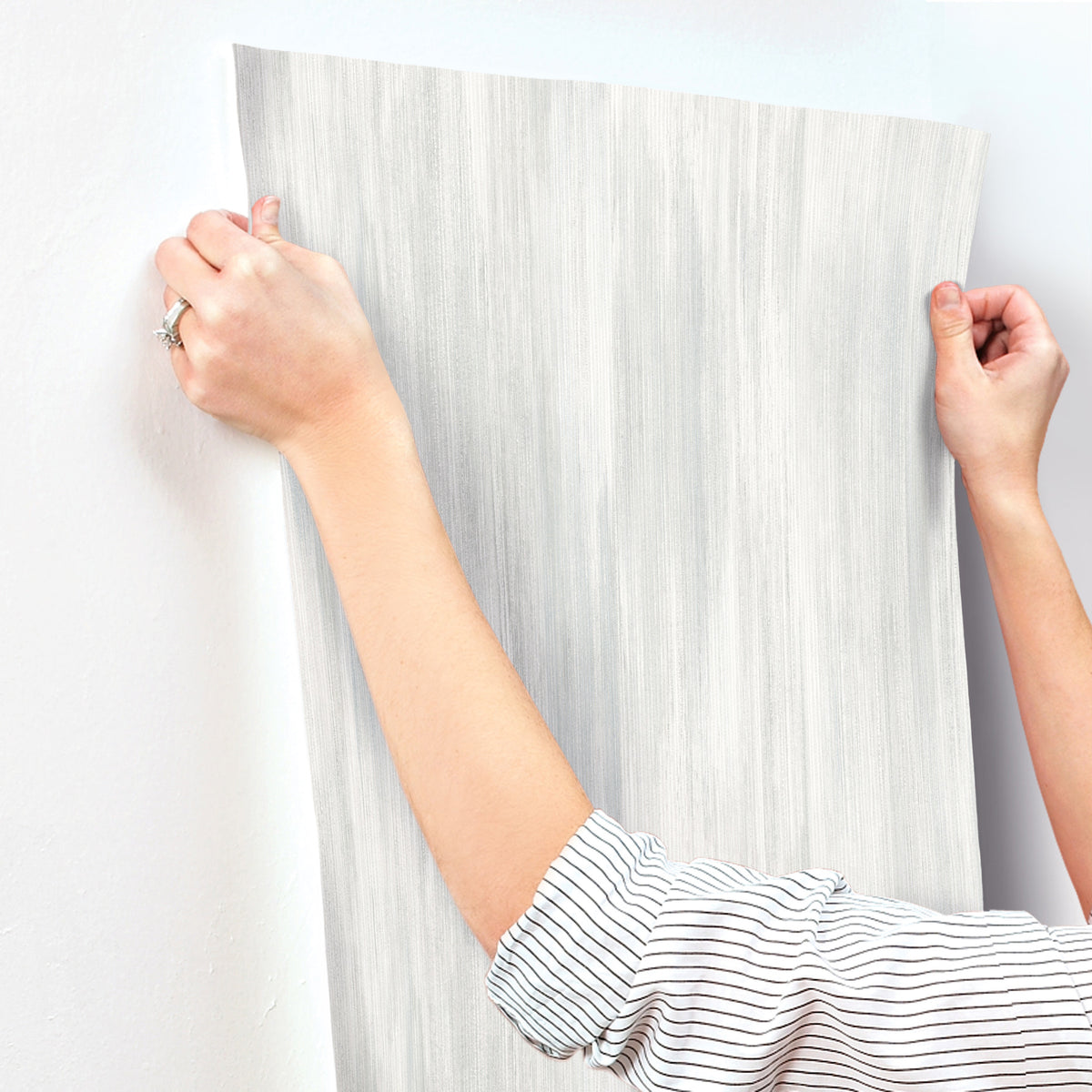 4155-27351-peel-and-stick-wallpaper-stick-application-step