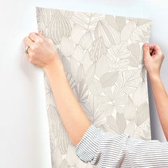 4155-72808-peel-and-stick-wallpaper-stick-application-step
