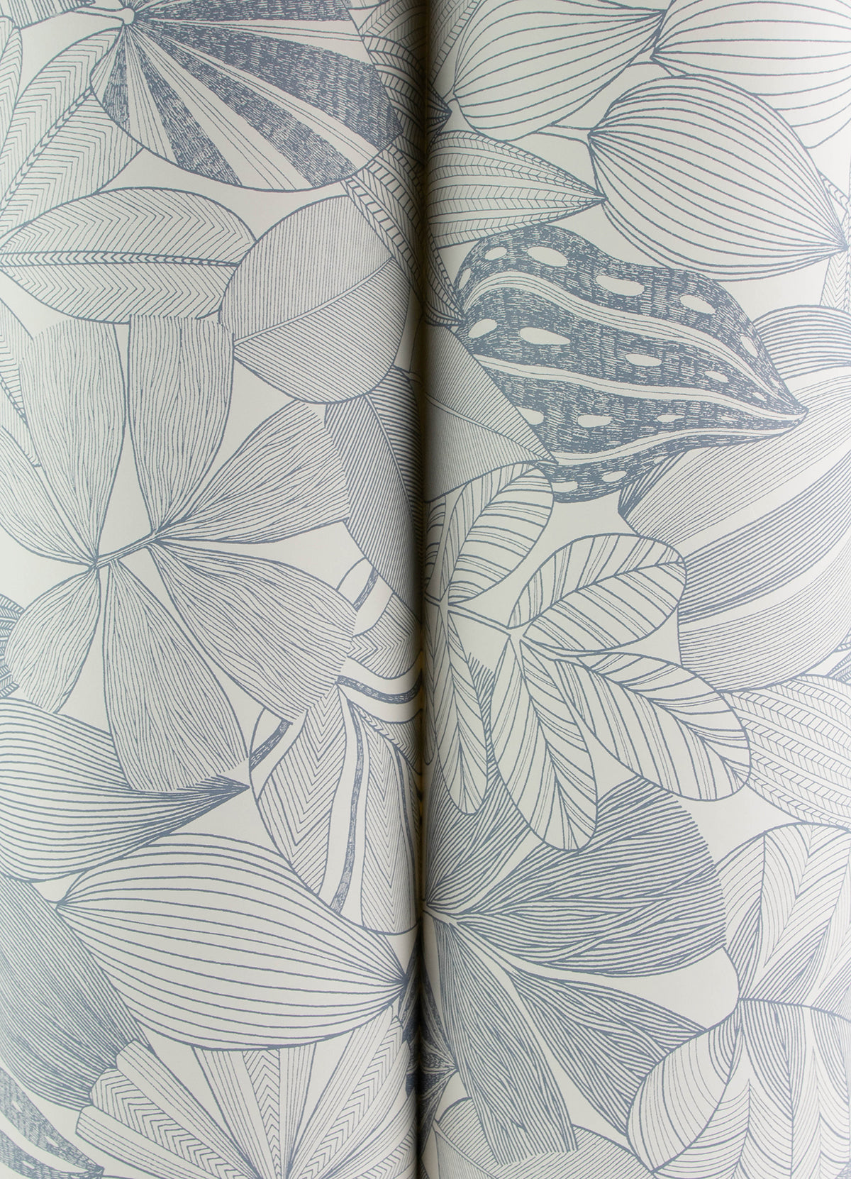 4155-72812-peel-and-stick-wallpaper-detail-closeup
