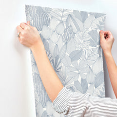 4155-72812-peel-and-stick-wallpaper-stick-application-step