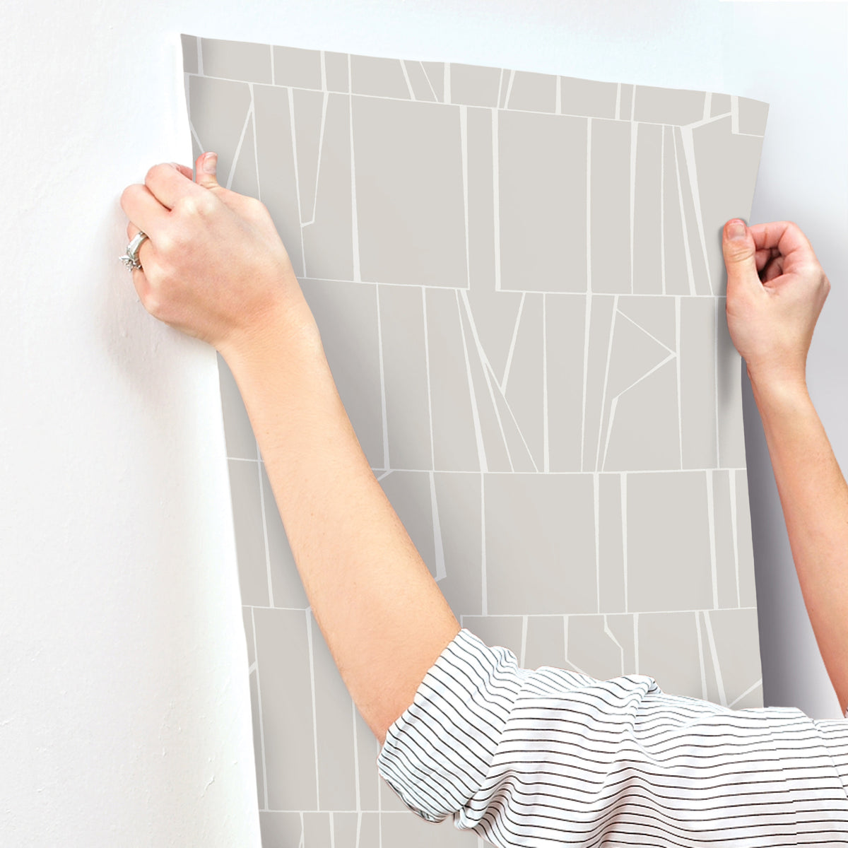 4155-72819-peel-and-stick-wallpaper-stick-application-step