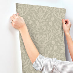 4169-12706-peel-and-stick-wallpaper-stick-application-step