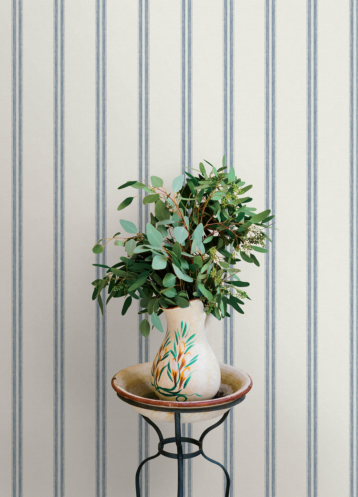4169-13075-peel-and-stick-wallpaper-room-scene-detail-closeup