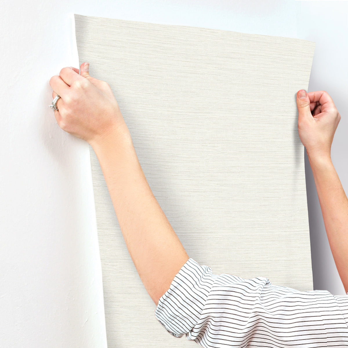 4169-24281-peel-and-stick-wallpaper-stick-application-step