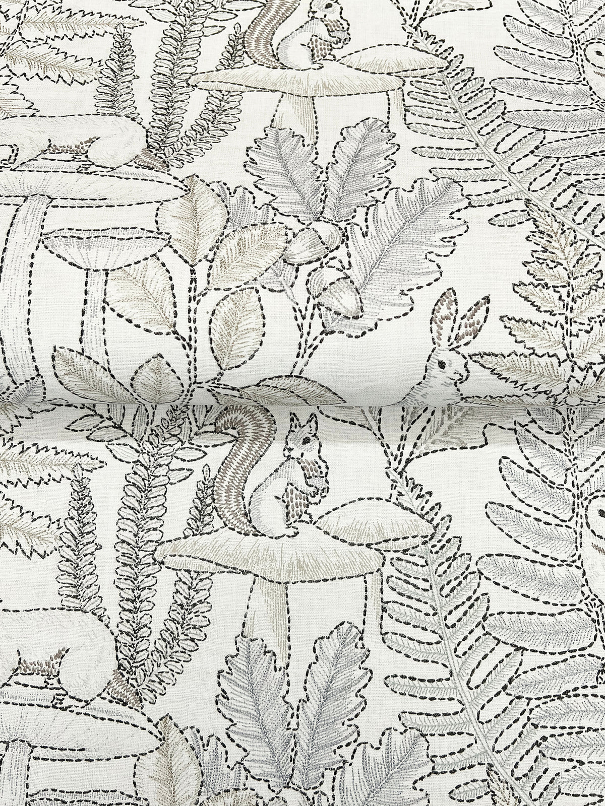 4169-83103-peel-and-stick-wallpaper-detail-closeup