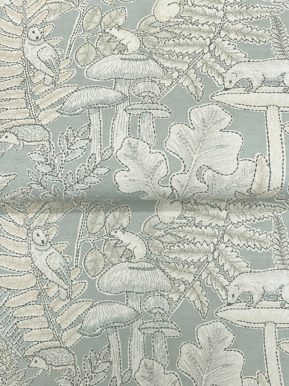 4169-83104-peel-and-stick-wallpaper-detail-closeup