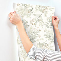 4169-83105-peel-and-stick-wallpaper-stick-application-step