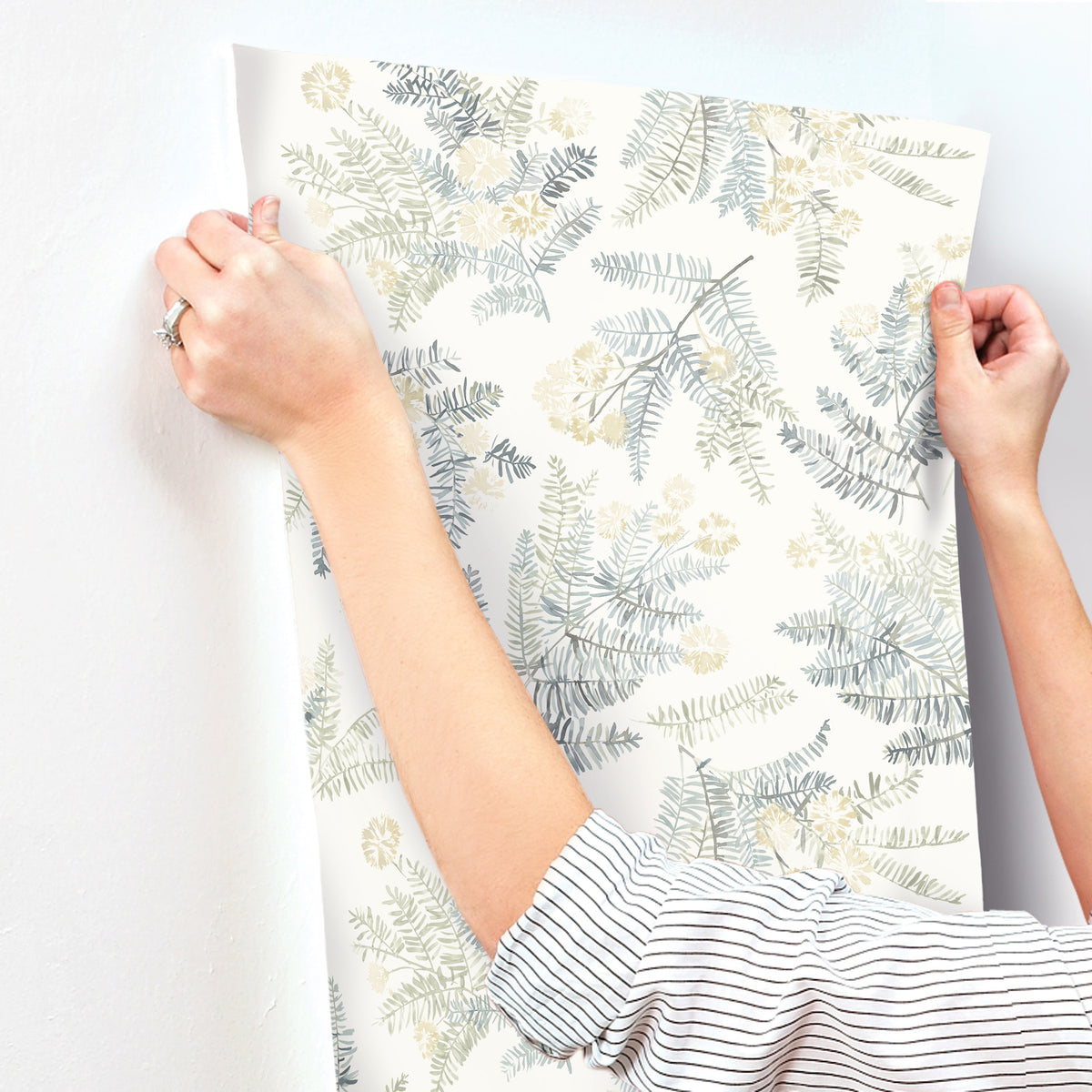 4169-83106-peel-and-stick-wallpaper-stick-application-step