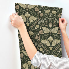 4169-83120-peel-and-stick-wallpaper-stick-application-step