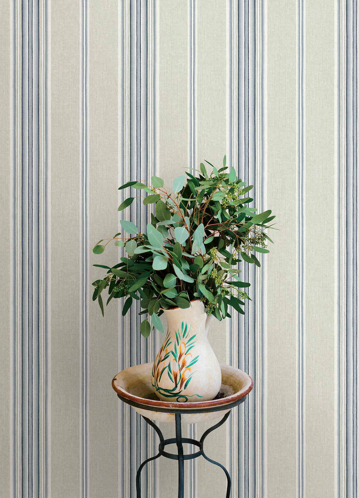 4169-83123-peel-and-stick-wallpaper-room-scene-detail-closeup