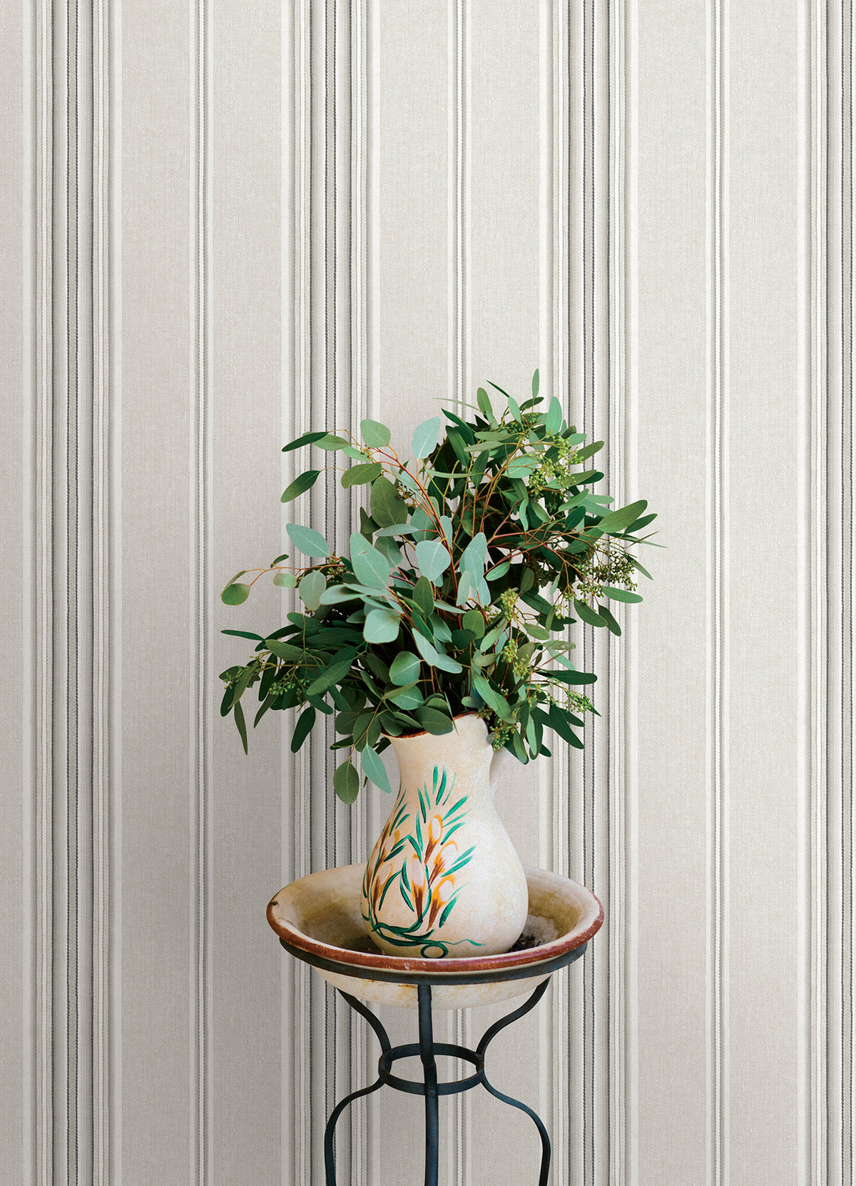 4169-83124-peel-and-stick-wallpaper-room-scene-detail-closeup