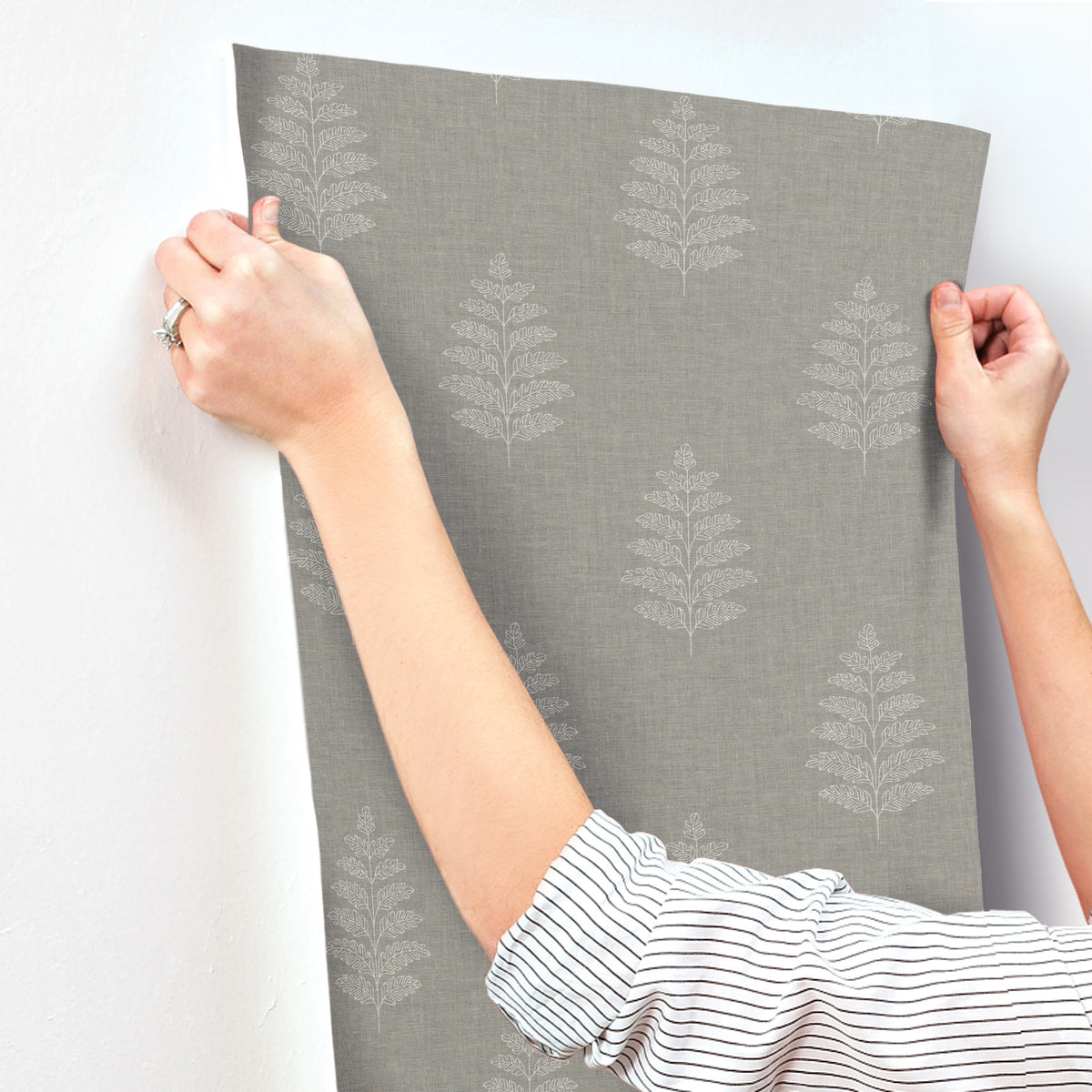 4169-83128-peel-and-stick-wallpaper-stick-application-step