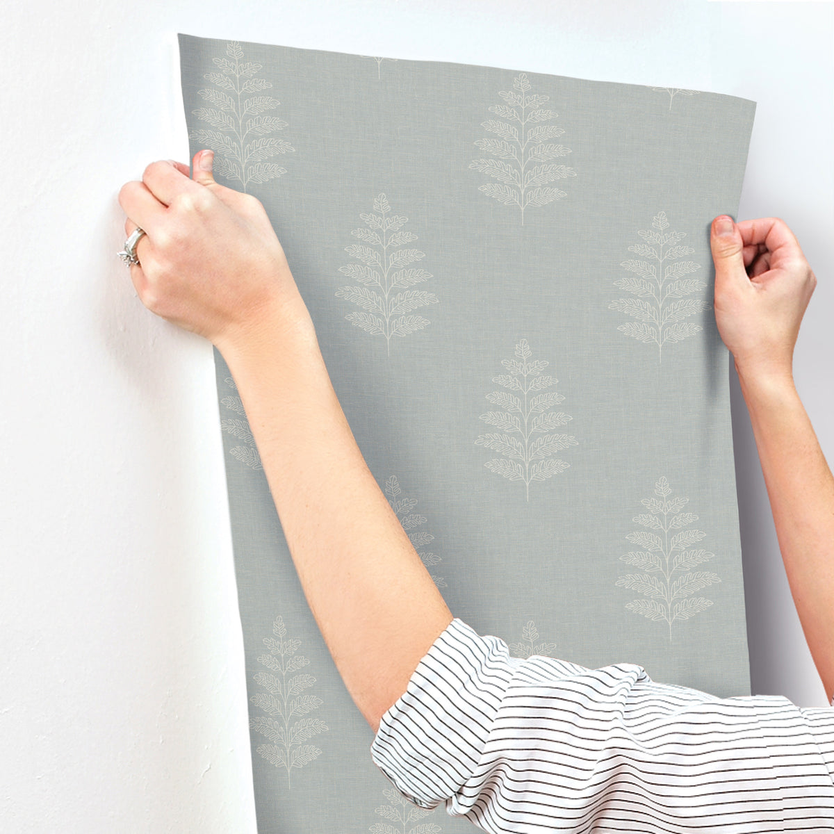 4169-83130-peel-and-stick-wallpaper-stick-application-step