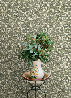 4169-83132-peel-and-stick-wallpaper-room-scene-detail-closeup