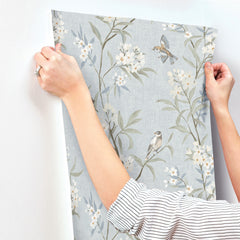 4169-83140-peel-and-stick-wallpaper-stick-application-step
