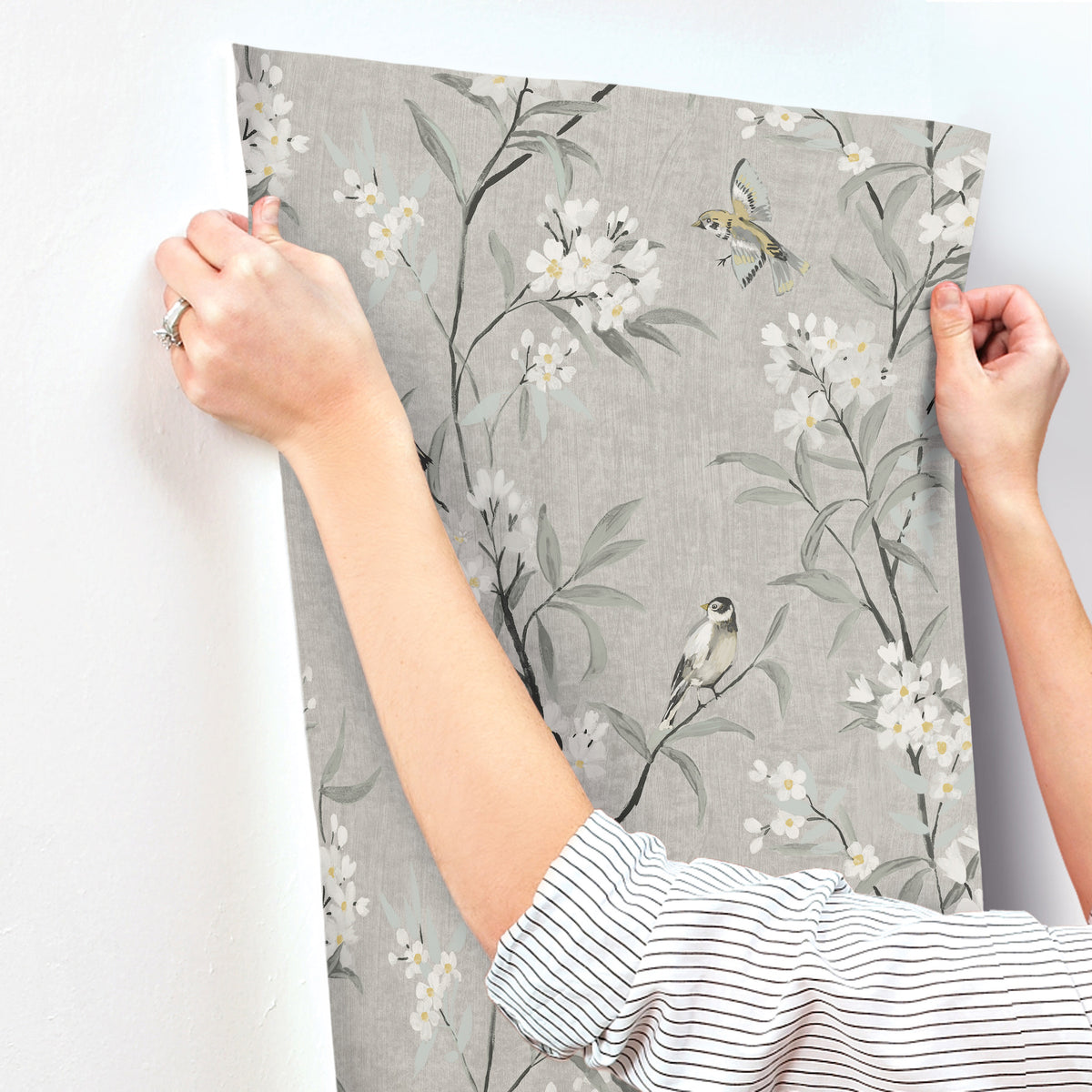 4169-83141-peel-and-stick-wallpaper-stick-application-step