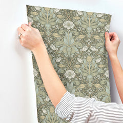 4171-82067-peel-and-stick-wallpaper-stick-application-step