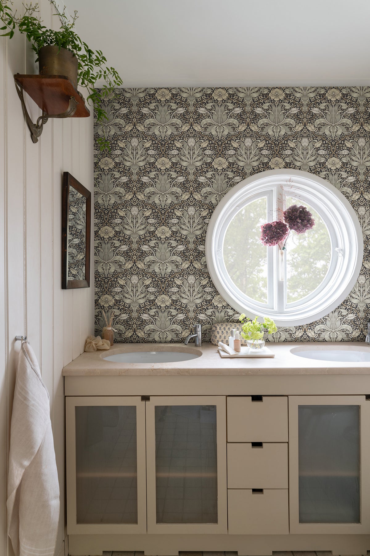 4171-82068-peel-and-stick-wallpaper-room-scene-detail-closeup