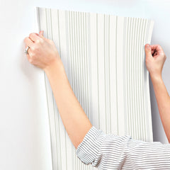 4172-27485-peel-and-stick-wallpaper-stick-application-step