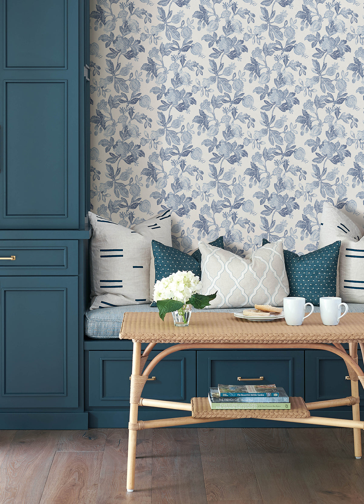 4172-27492-peel-and-stick-wallpaper-room-scene