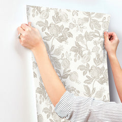 4172-27493-peel-and-stick-wallpaper-stick-application-step