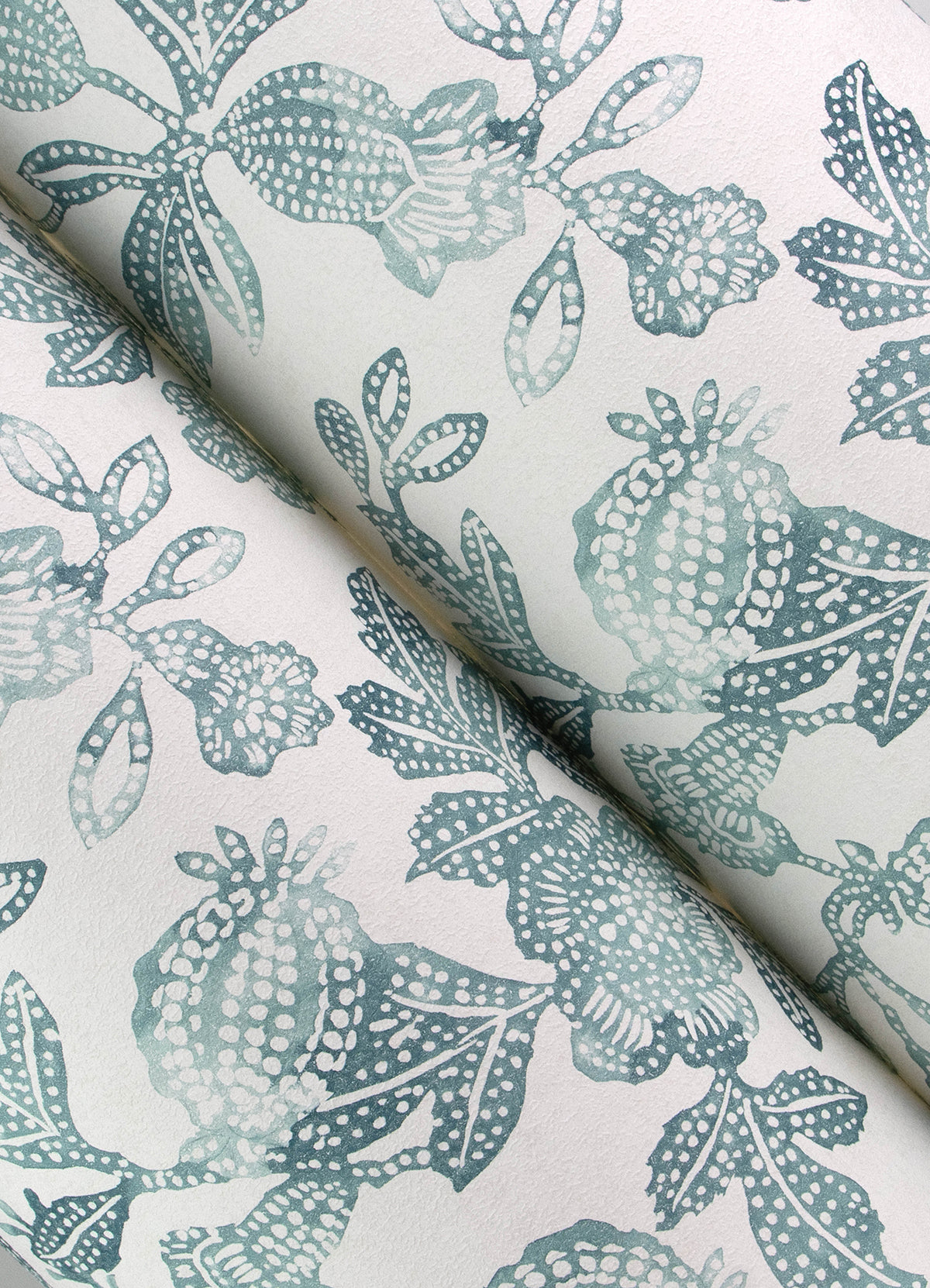4172-27494-peel-and-stick-wallpaper-detail-closeup
