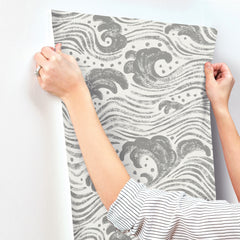 4172-27510-peel-and-stick-wallpaper-stick-application-step