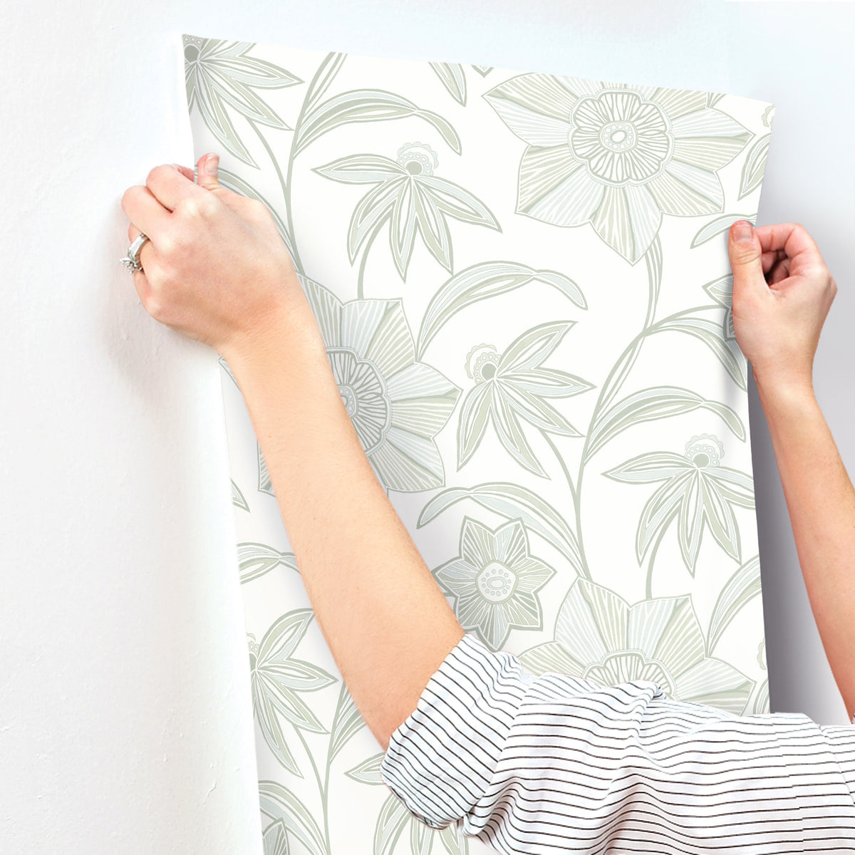 4172-27513-peel-and-stick-wallpaper-stick-application-step
