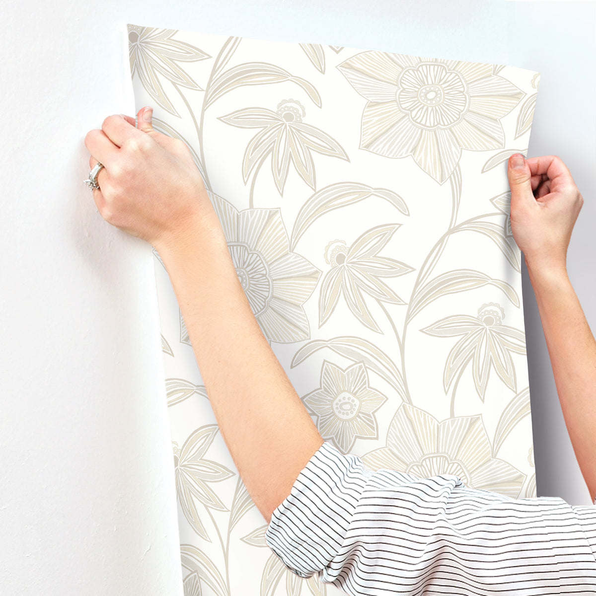 4172-27515-peel-and-stick-wallpaper-stick-application-step