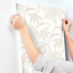 4172-27515-peel-and-stick-wallpaper-stick-application-step