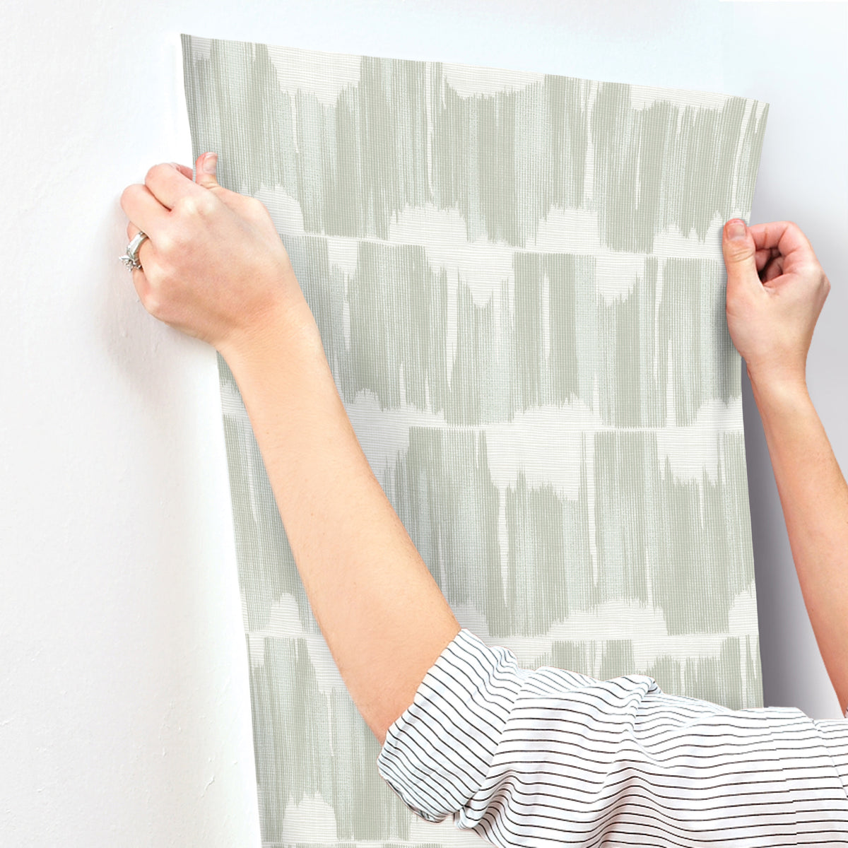 4172-27524-peel-and-stick-wallpaper-stick-application-step