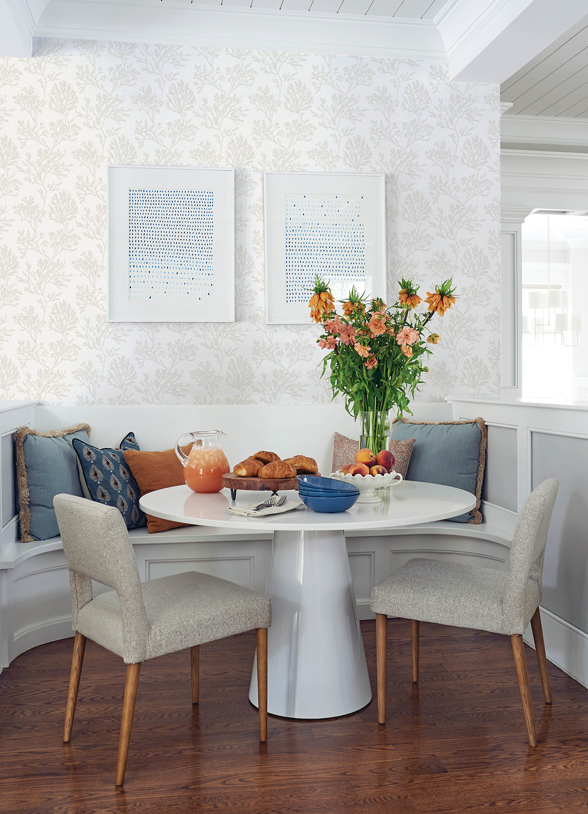 4172-82001-peel-and-stick-wallpaper-room-scene