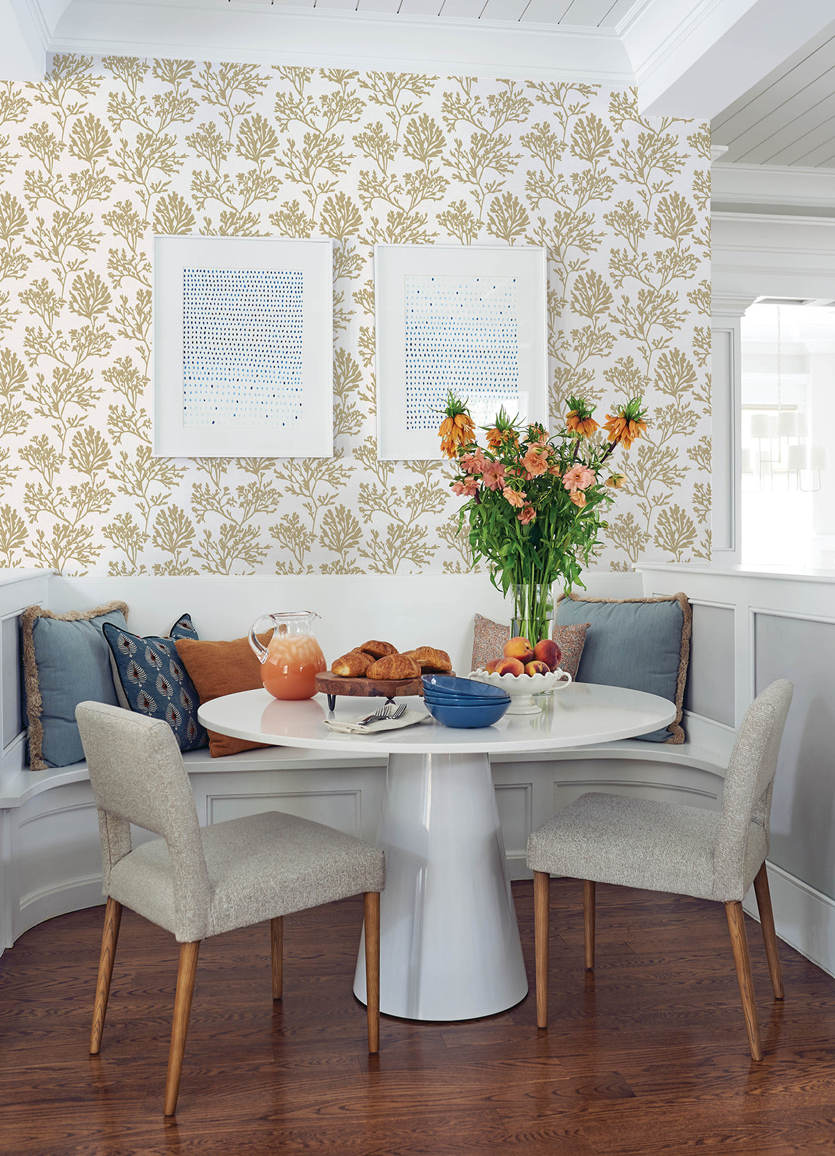 4172-82002-peel-and-stick-wallpaper-room-scene