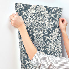 4173-27622-peel-and-stick-wallpaper-stick-application-step