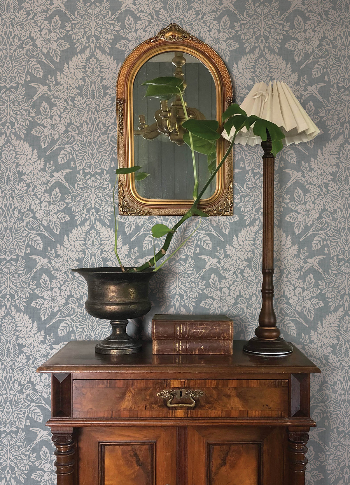 4173-27623-peel-and-stick-wallpaper-room-scene-detail-closeup