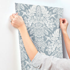 4173-27623-peel-and-stick-wallpaper-stick-application-step