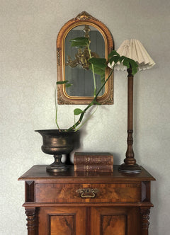 4173-27629-peel-and-stick-wallpaper-room-scene-detail-closeup