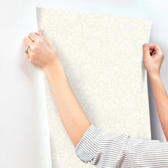4173-27629-peel-and-stick-wallpaper-stick-application-step