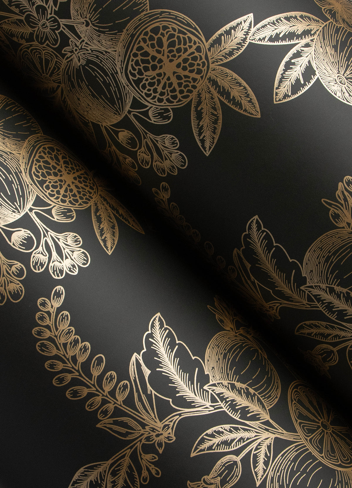 4173-27635-peel-and-stick-wallpaper-detail-closeup