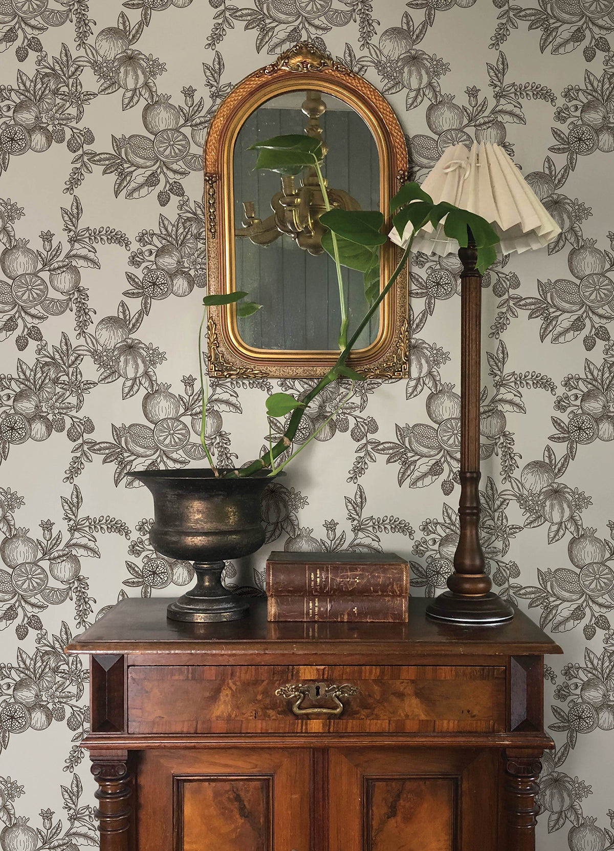 4173-27637-peel-and-stick-wallpaper-room-scene-detail-closeup